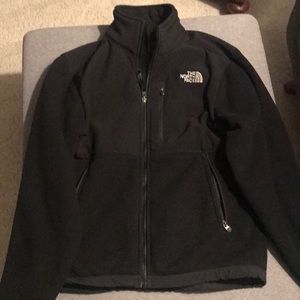 Black Northface size Small men’s/unisex